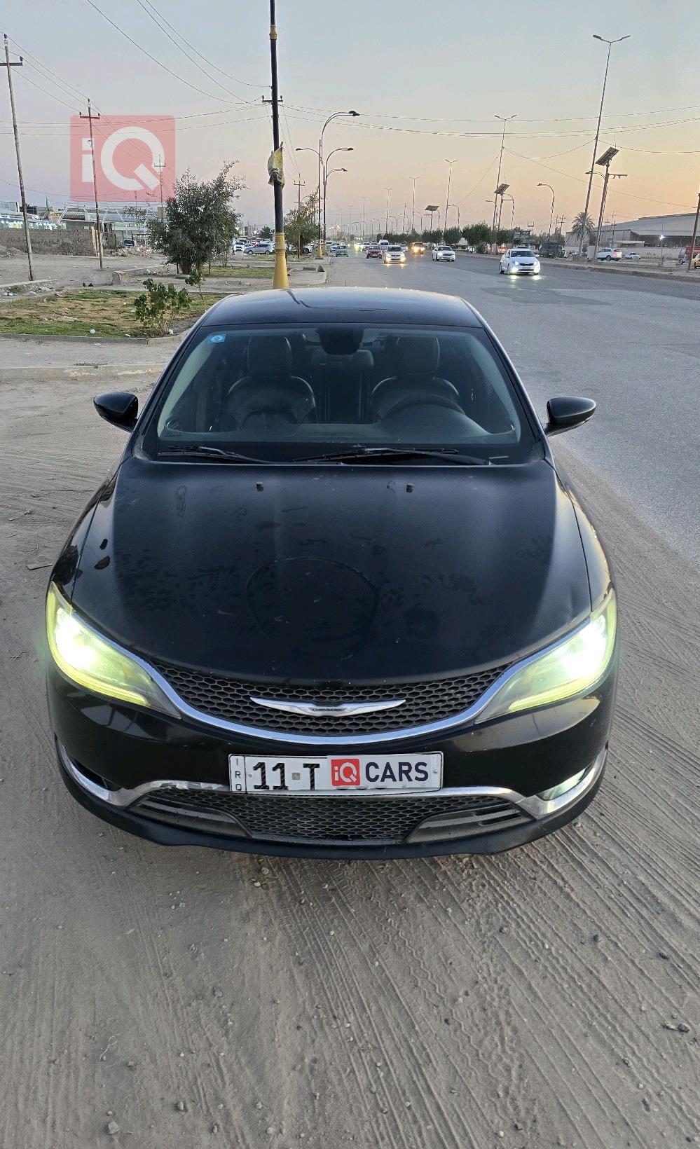 کرایسلەر 200